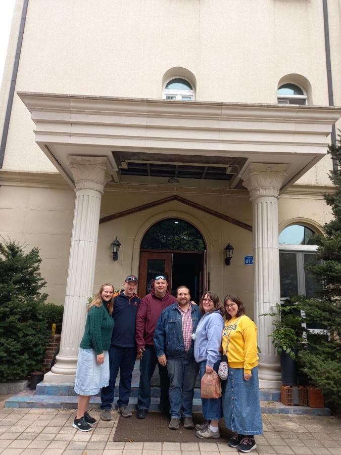 The Castle Stay Чхунчхон Экстерьер фото